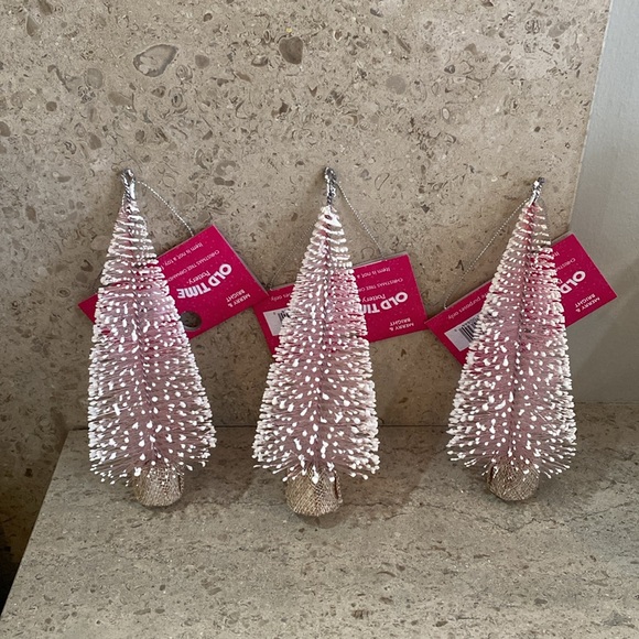 Christmas Tree Ornaments. Set of 3. - Picture 4 of 5